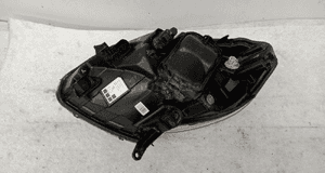 RENAULT KANGOO II LIFT lampa prawa przednia prawy przód 260102647R brak zamocowań Europa 3