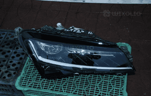 skoda super B FL lampa xenon WYSYŁKA 3
