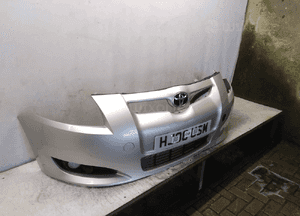 Zderzak przód przedni toyota auris i 1 1C0 srebrny halogeny 3