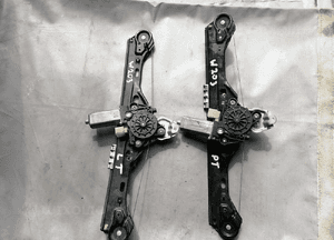 Podnośnik szyby prawy lewy tył Mercedes C Klasa W203 00-07r 2038203042 1