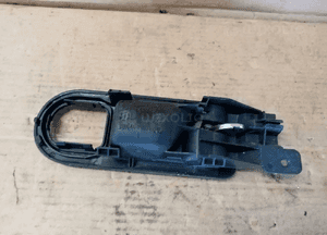 Klamka wewnętrzna lewy przód przednia lewa VW Golf IV 4 3B1837113L 3
