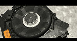 BMW F10 F11 GŁOŚNIK SUBWOOFER HIFI PRAWY 9169688 5