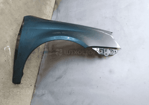 Błotnik przód przedni prawy do volkswagen jetta golf v 5 kombi LA7T szary 2