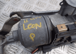 SILNICZEK MECHANIZM WYCIERACZEK SEAT LEON II PRAWY 1P0955024C RADOM 2