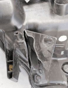 Lampa prawa prawy przód Toyota Yaris 3 III 7