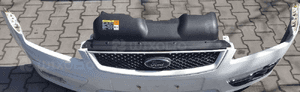 Ford Focus MK2 zderzak przód przedni grill 4