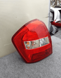 Lampa tył tylna lewa kia cerato oryginał wysyłka! 3
