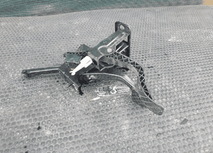 Pedał 1J1721111C Pedały Hamulca Gazu Stelaż Mocowanie Europa VW Golf IV 4 Seat Leon I 1 Audi A3 8L Skoda 14