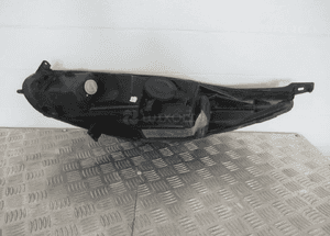 Lampa przednia przód prawa ford fiesta MK7 lift czarna 2012- 5