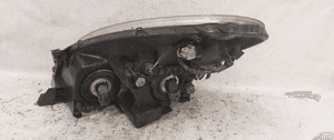 .  PRZOD PRZEDNIA LAMPA PRAWA TOYOTA COROLLA VERSO 2 3