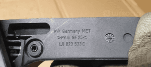 Klamka raczka dźwignia maski VW Golf V Plus 1J1823533C 1K1823633 5