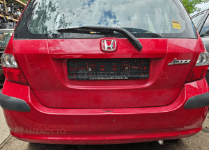 Honda Jazz II  zderzak tył tylny R81 1