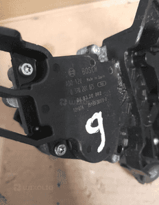 SILNIK WYCIERACZKI TOYOTA YARIS II 0390201825 2