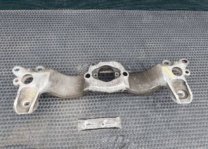 Łapa Wspornik 8E0399263S Poduszka Podpora Belka Skrzyni Skrzynia Biegów Audi A4 B6 B7 1