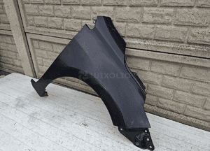 Toyota corolla E16 błotnik przedni prawy 2
