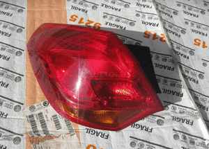Opel astra j h/b lampa tylna prawa i lewa 1
