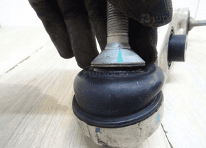 TESLA MODEL Y WAHACZ DOLNY PRZEDNI PRAWY 1188341-00-C LLU 4