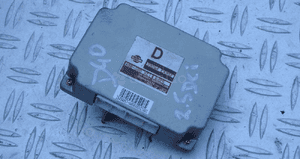 Sterownik moduł napędu navara D40 33084EA302 radom