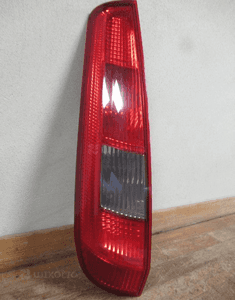 Lampa tylna tył lewa ford fiesta MK6 2002-2005 2