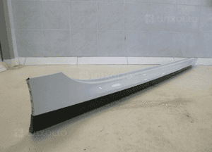 Bmw seria 2 F44 m pakiet listwa progowa próg prawa 3