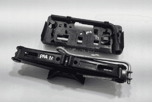 PODNOŚNIK KOŁA ZAPASOWEGO UCHO HOLOWNICZE BERLINGO PARTNER IV 9820292980 3