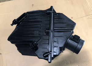 Obudowa filtra powietrza GJ32-9600 z przepływomierzem G4D3-12B579 Range Rover Evoque 2.0 Diesel 1