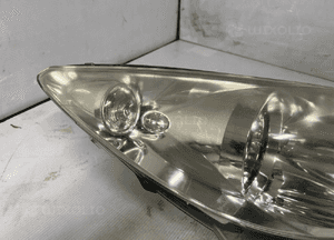 Prawa lampa przednia peugeot rcz uk 4