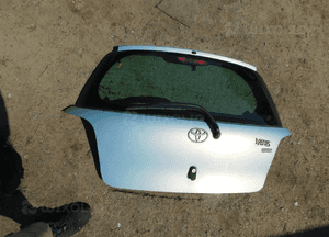 yaris klapa nr 32152 WYSYŁKA 1