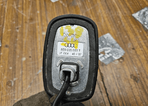 Antena 8E9035503 F G T Dachowa Rekin GPS Navi Telefon Audi A4 B6 B7 Seat  Kombi Avant 26
