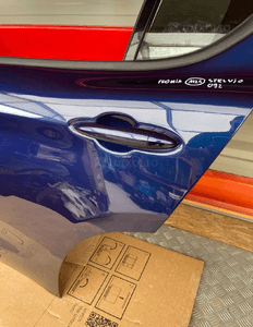 Alfa romeo stelvio drzwi lewy tył kolor 092 4