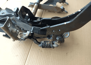 Subaru Outback Legacy IV pedał sprzęgła hamulca 3