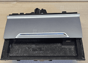 VW Passat B8 schowek na telefo wzmacniacz sygnału port USB 3G1863071A 2
