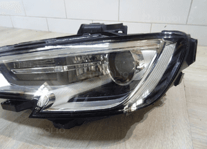 Audi A3 8V lift xenon lampa przód lewa 8V0941005E 3