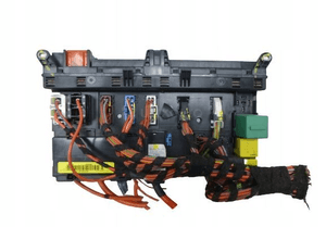 RANGE VOGUE L322 3.6 D SKRZYNKA BEZPIECZNIKÓW BSI 1