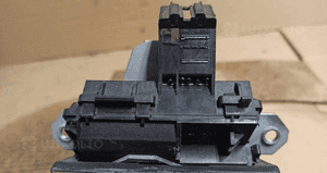 Zamek klapy tył ford nr 8M51-R442A66-AB 3