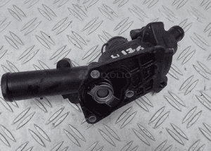 OBUDOWA TERMOSTATU MERCEDES W176 110602770R 2