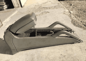 porsche cayenne 2005r szara skóra podłokietnik schowek szary 2