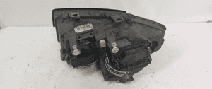 Przod przednia lampa prawa audi A4 B6 3