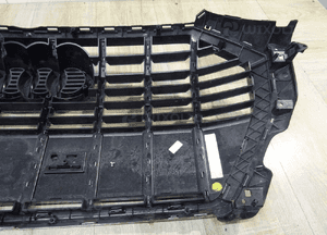 Grill atrapa zderzaka chrom audi Q3 83A s-line 18- 11