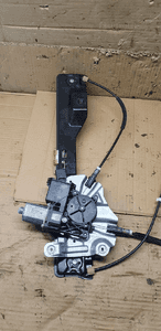 Mechanizm podnośnik szyby lewy przód przedni lewy Opel Zafira C 13260137 20951581 5
