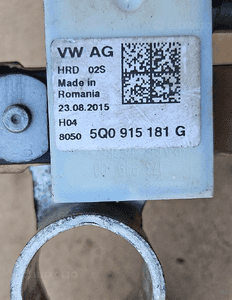 VW Passat B8 1.6 klema minus bezpiecznik akumulatora 3Q0915181A 5