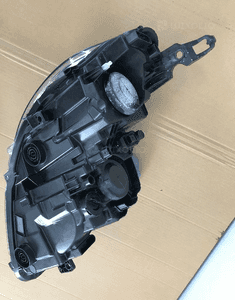 Lampa przód Peugeot 301 lift lewa 17-20r 9817298380 10