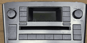 Toyota Avensis T25 radio 86120-05120 W58824 1