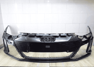 Audi gt rs e-tron 4J3 zderzak przód oryginał A088 1