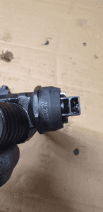 Pompowtryskiwacz wtryskiwacz wtrysk VW Golf V Plus 1.9 TDI 4