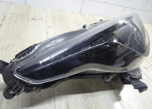 TOYOTA YARIS 4 IV LAMPA prawa  przód soczewka 20-24r 4