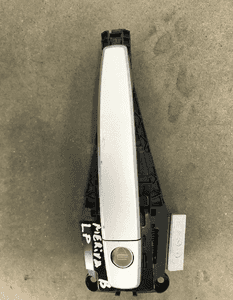 Klamka zewnętrzna lewa przód Opel Meriva B 10-17r 14096204 2
