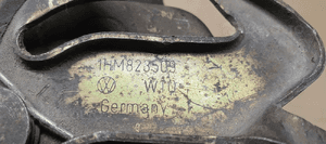 Zamek rygiel maski przód VW Golf III 1HM823509 7