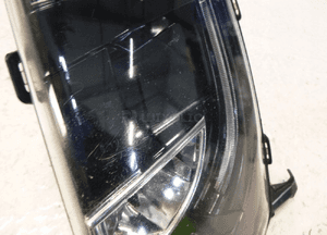 Tesla model s lampa halogen przeciwmgielny lewy 9