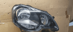 Lampa prawy przód przednia prawa VW Polo IV 9N Nowa TYC 20-0729-15-2 4